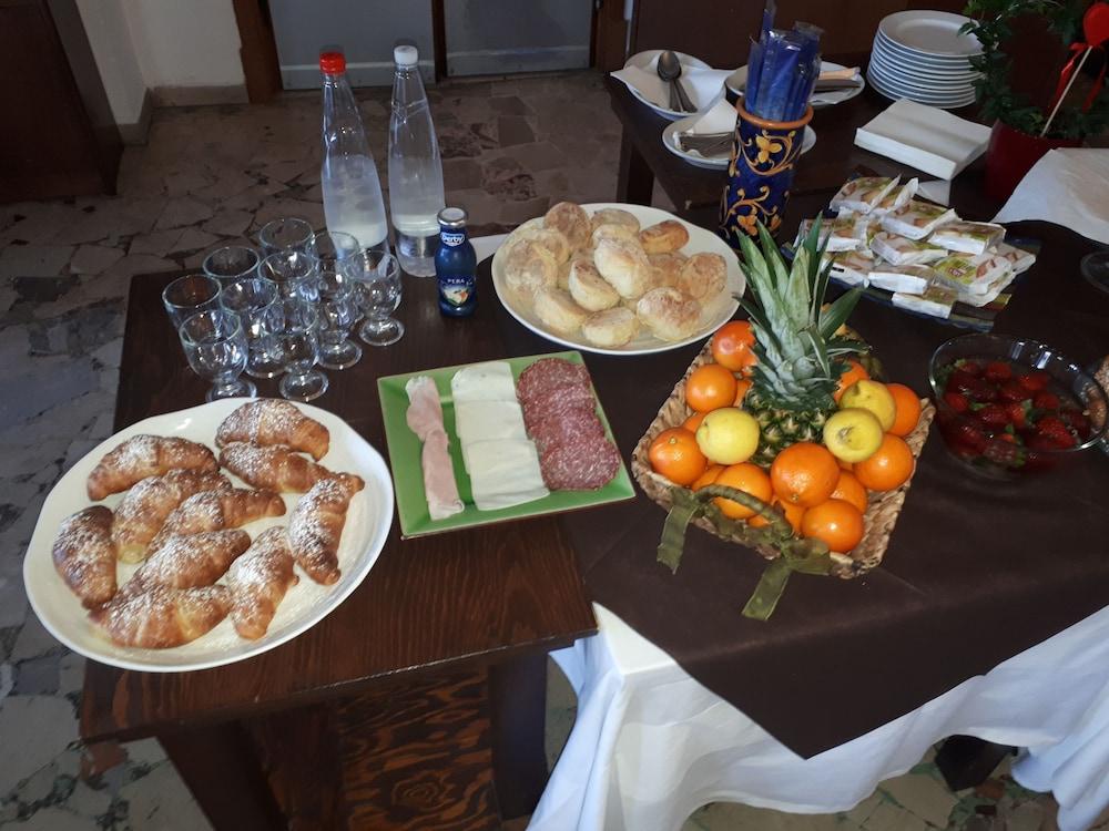 Hotel Il Pirata Cinisi Zewnętrze zdjęcie