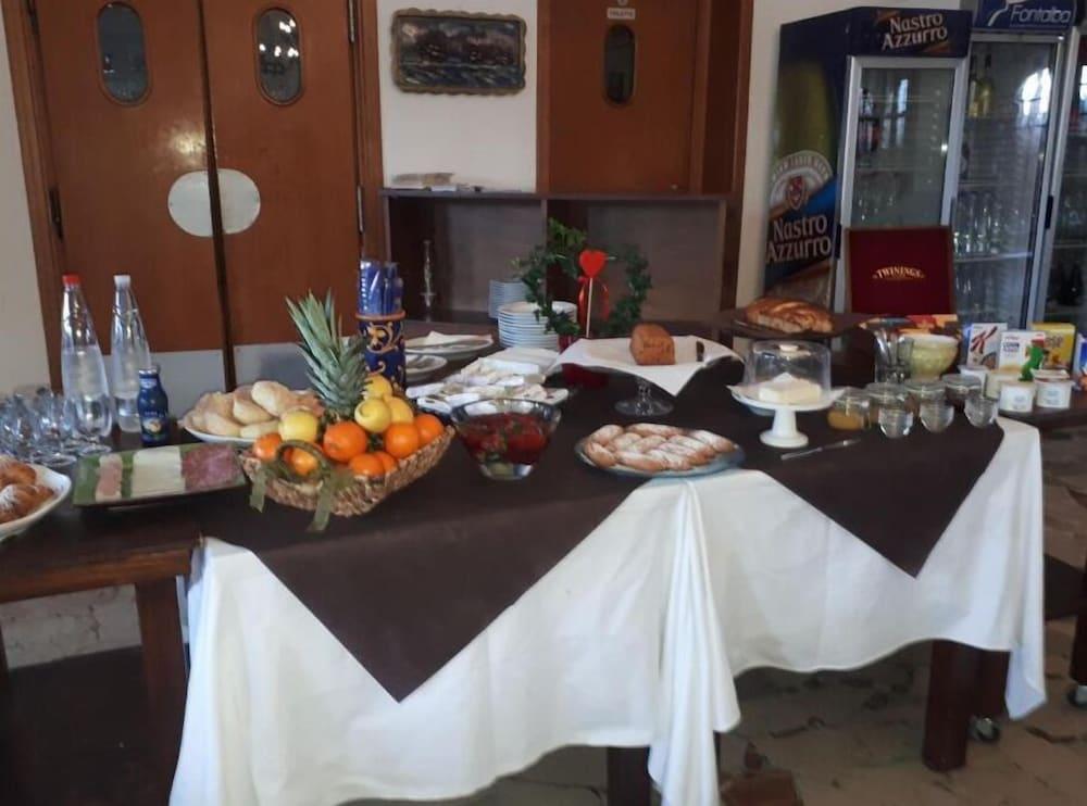 Hotel Il Pirata Cinisi Zewnętrze zdjęcie