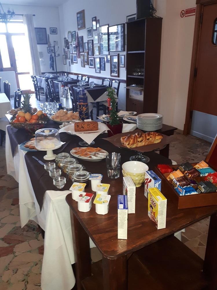 Hotel Il Pirata Cinisi Zewnętrze zdjęcie
